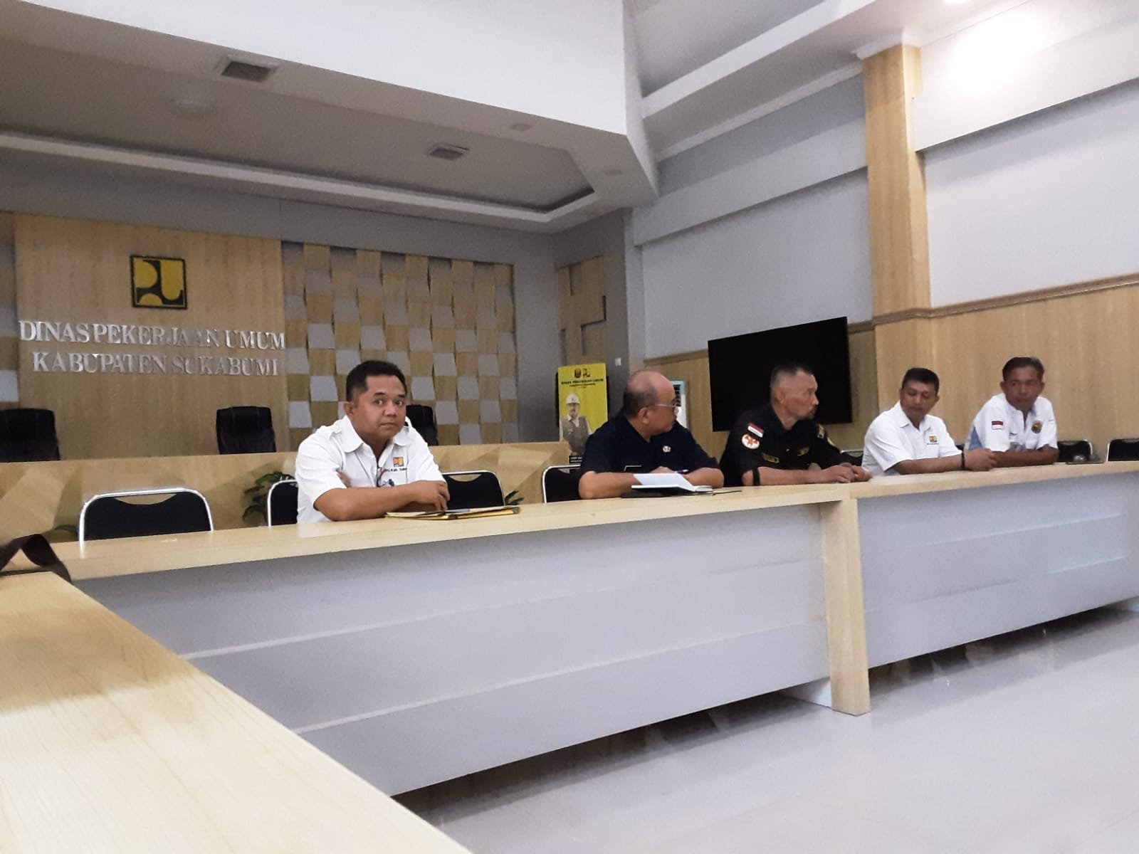 Audiensi LIN (Lembaga Investigasi Negara) Sukabumi Kepada Dinas P.U Pertanyakan LHP BPK Provinsi. 1 WhatsApp Image 2024 05 23 at 10.03.16