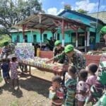Rayakan Idul Adha Di Perbatasan, Satgas Yonif 310/KK Berbagi Kebahagiaan Bersama Anak-Anak WhatsApp Image 2024 06 18 at 10.33.31