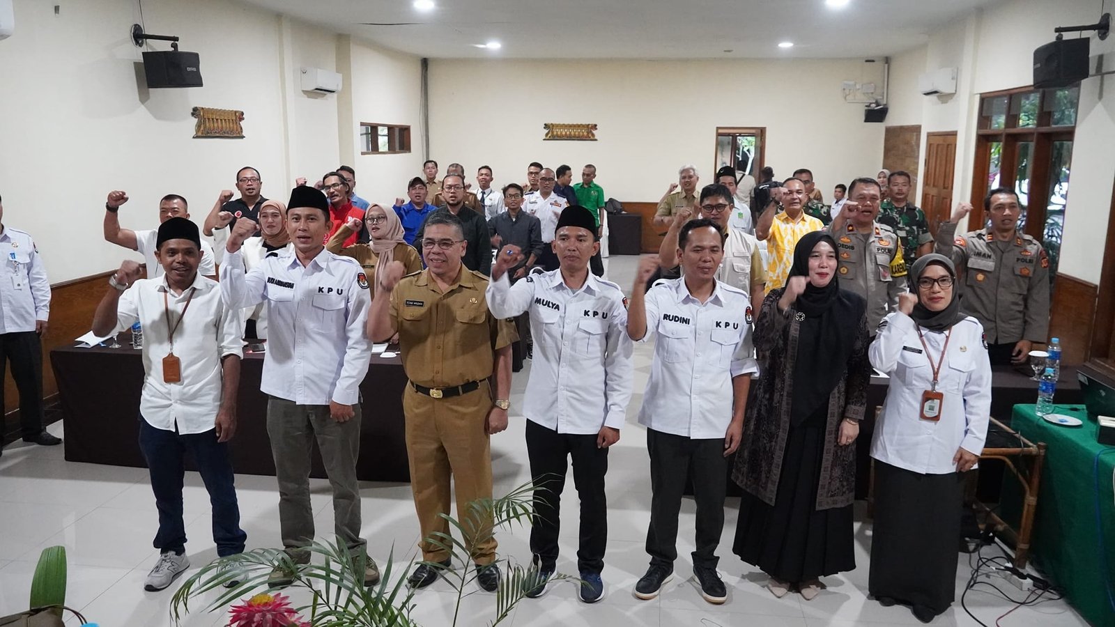 SOSIALISASI PELAKSANAAN TAHAPAN PILKADA SERENTAK, PLH SEKDA BEBERKAN PERAN DESK PILKADA 1 449600891 859532976208542 3215237617886742906 n