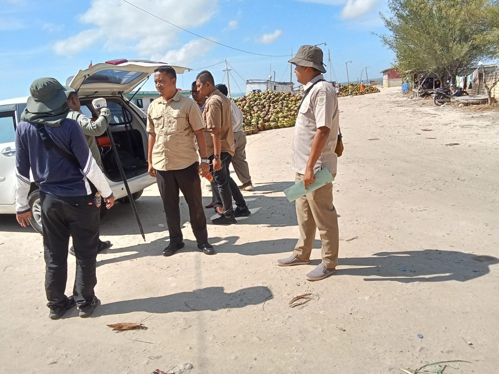 KASUS PELABUHAN TUKS YANG TIDAK MENGANTONGI IZIN TERUS BERGULIR. MEMASUKI PENENTUAN TITIK KOORDINAT. 1 WhatsApp Image 2024 07 10 at 10.52.30