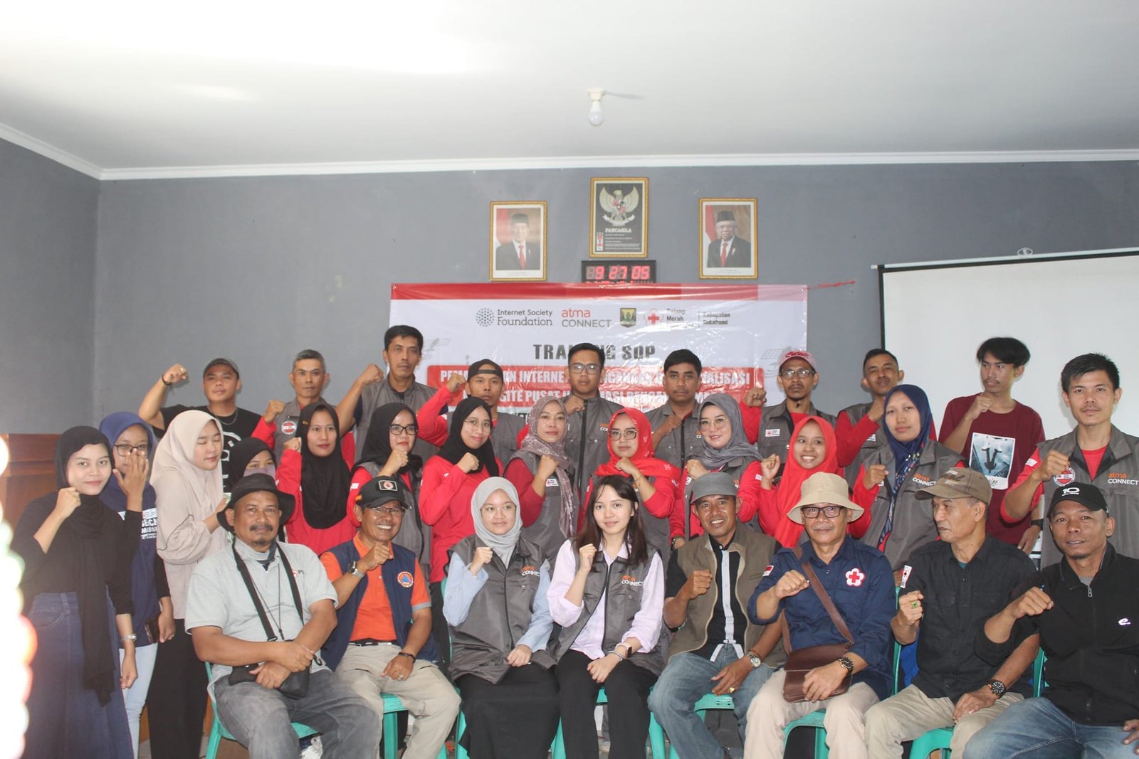 PMI KAB. SUKABUMI BERSAMA ISF GELAR PELATIHAN SOP PEMANFAATAN INTERNET DALAM KEBENCANAAN 1 453895550 880407564121083 1898585300121494196 n