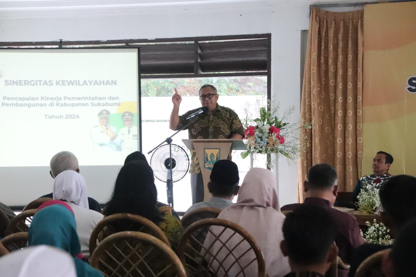 RAKOR KEWILAYAHAN, BUPATI SAMPAIKAN PERAN STRATEGIS KECAMATAN DALAM PEMBANGUNAN DAERAH 1 457119107 895719599256546 2742838703479711990 n