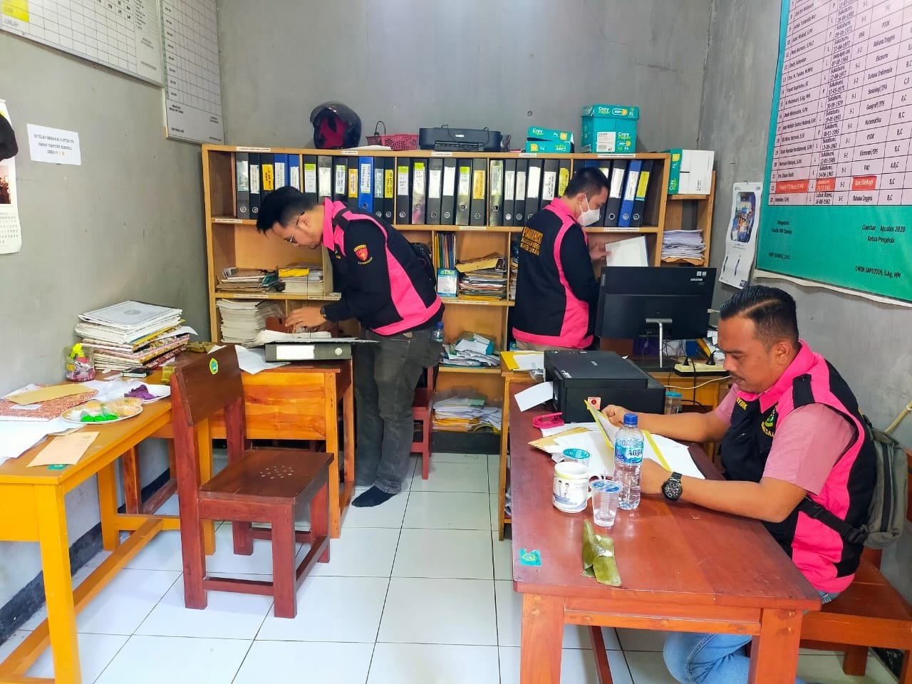 PKBM Perintis Digeledah Kejari Kab. Sukabumi, Dokumen dan Mobil Disita 1 IMG 20240825 WA0076