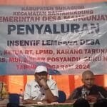 Penyaluran insentif Lembaga Desa Mangunjaya Kec. Bantargadung Anggaran Tahun 2024 WhatsApp Image 2024 08 22 at 21.44.11