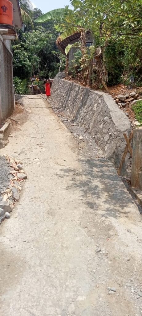 Desa Bantargebang Kec. Bantargadung, Bangun TPT Dari Dana Banprop Tahun 2024 2 WhatsApp Image 2024 10 01 at 16.35.03 1
