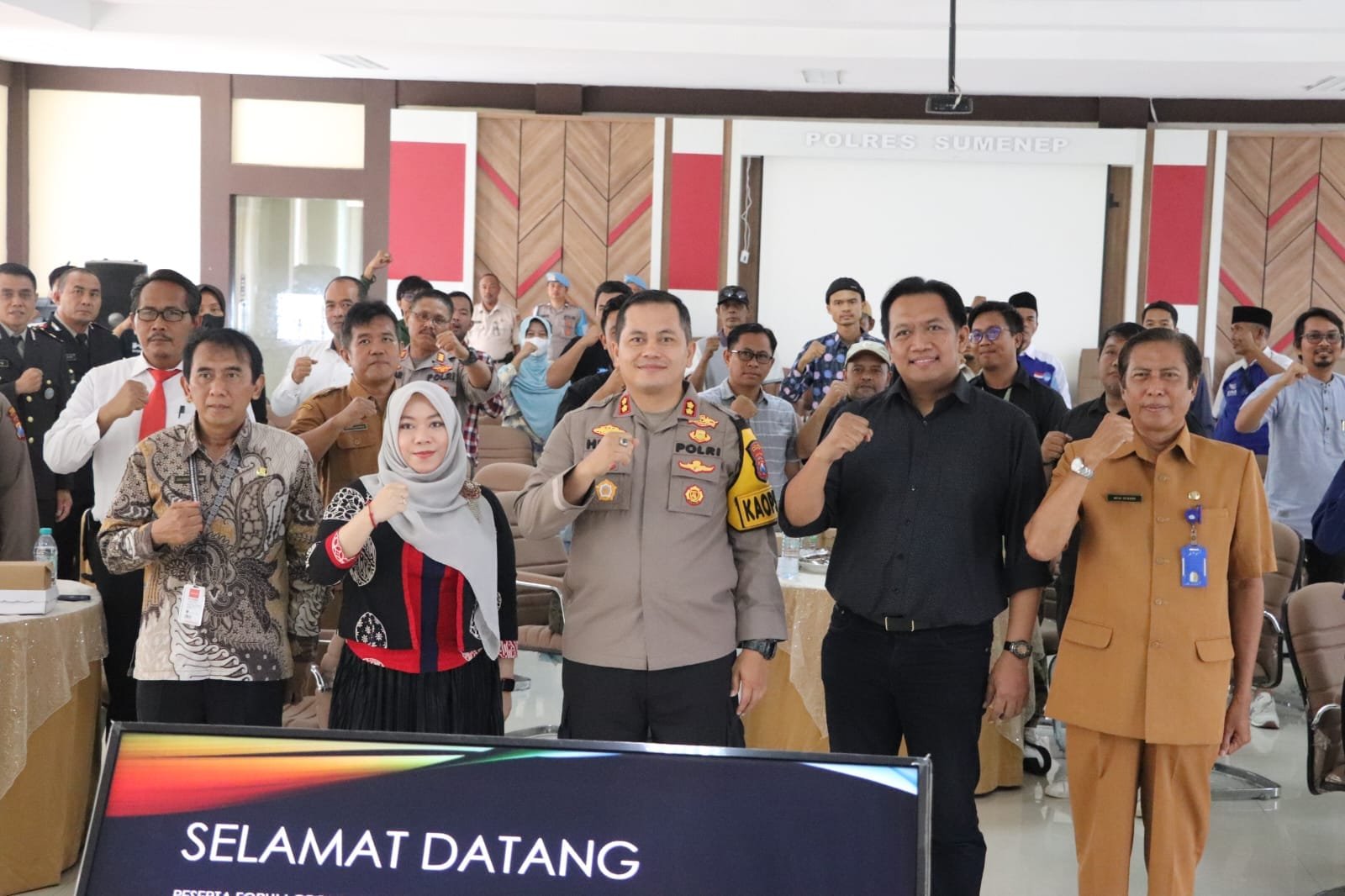 Kolaborasi Polres dan Kominfo Sumenep Gelar FGD bersama KKD Jawa Timur 1 WhatsApp Image 2024 10 29 at 14.29.11