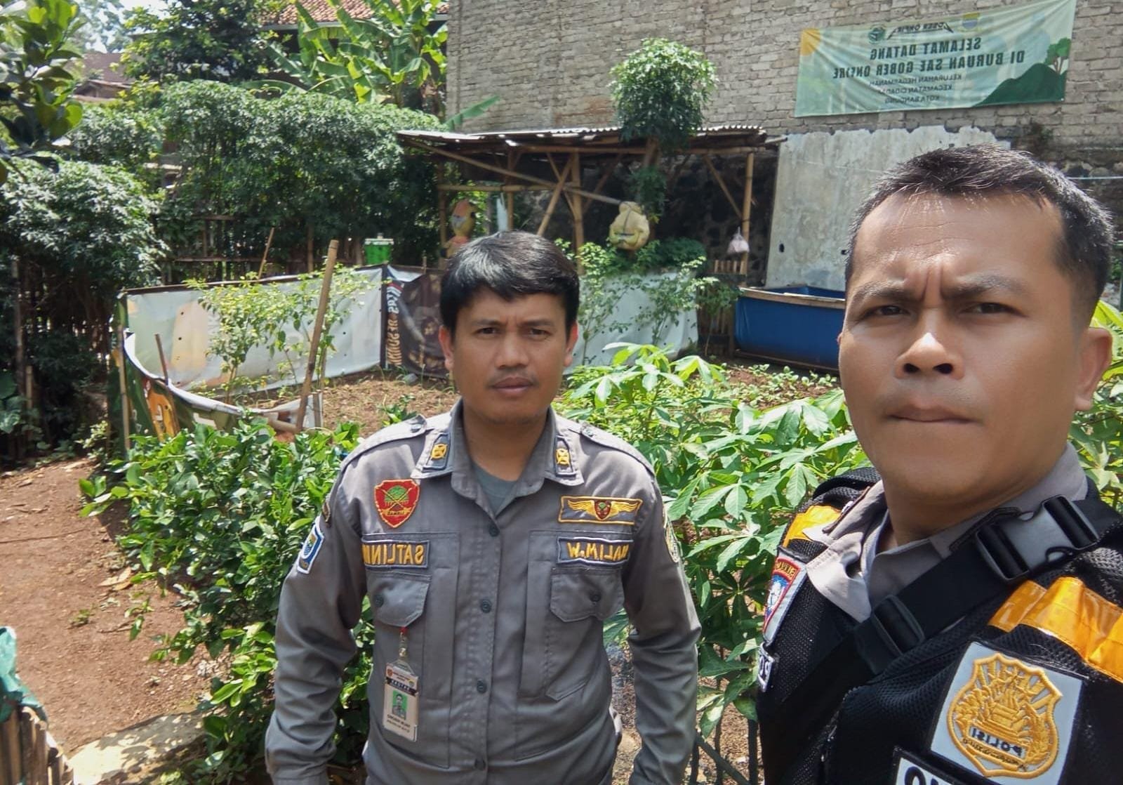 Polsek Cidadap Dukung Program Buruan Sae di Hegarmanah, Bhabinkamtibmas Aktif Memantau 1 WhatsApp Image 2024 11 03 at 07.24.29