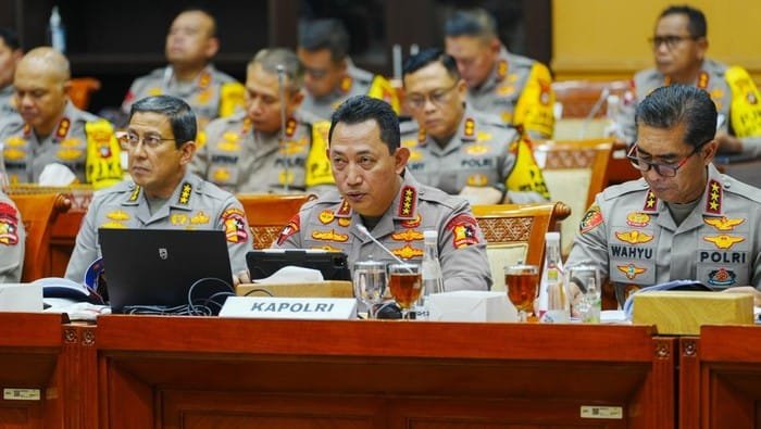 kapolri jenderal listyo sigit prabowo rapat bersama komisi iii dpr 11 novemer 2024 dok polri 169