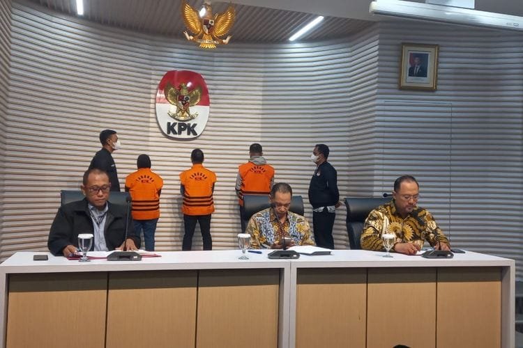 KPK Sita Uang Rp 6,8 Miliar dalam Operasi Tangkap Tangan Pj Wali Kota Pekanbaru: Tiga Tersangka Ditetapkan 1 674f456bd4a46