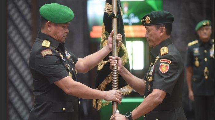 KSAD Maruli Simanjuntak Sertijab Pangkostrad