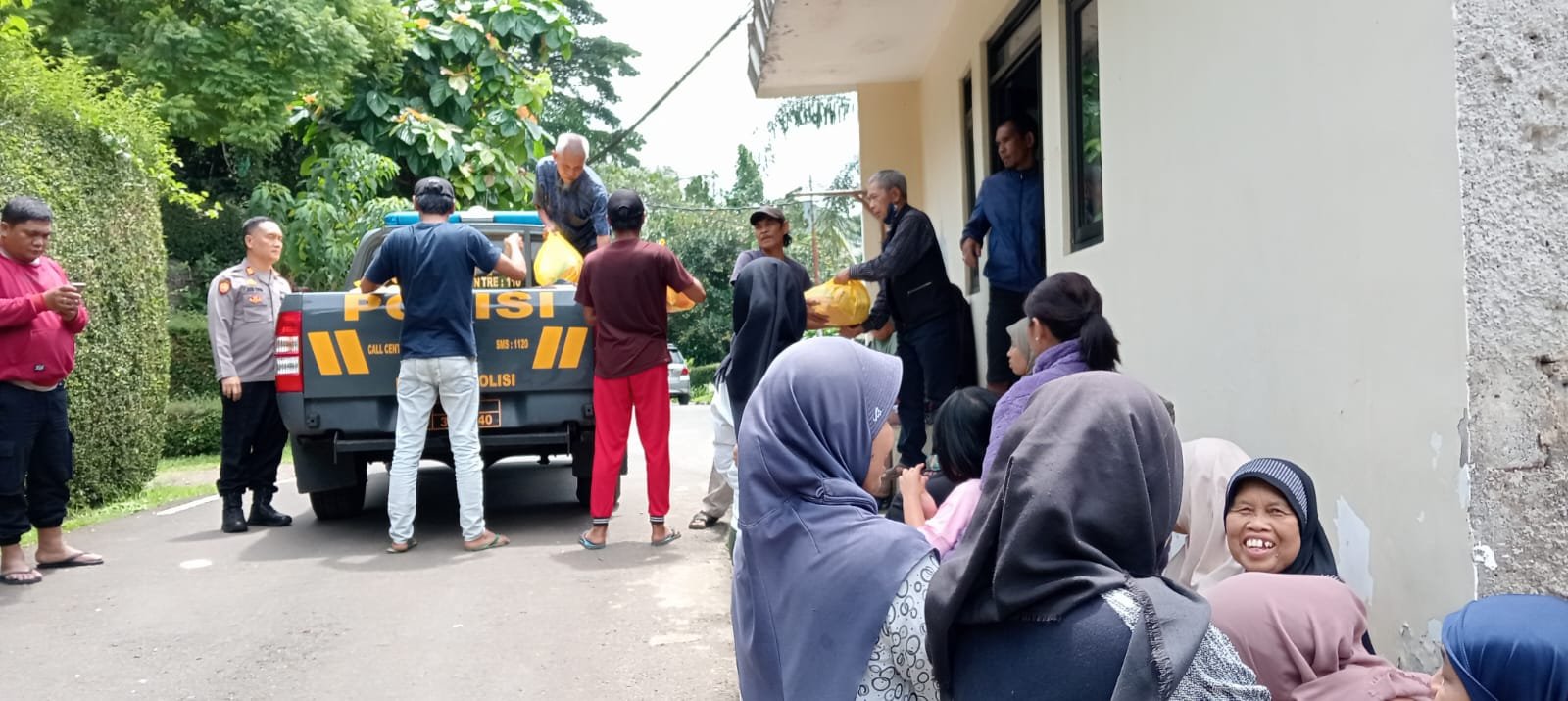 Polsek Cidadap Pererat Silaturahmi dengan Masyarakat 1 579b1eee bbe0 45dd a0cf b9eeca486986