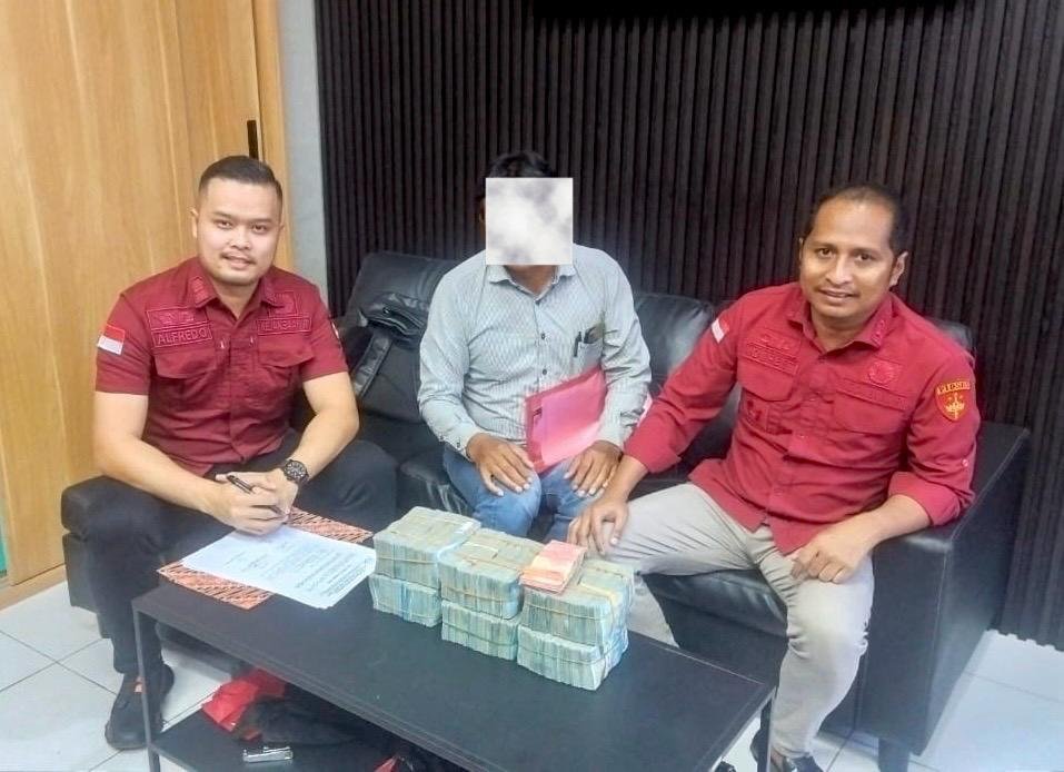 Kejati NTT Selamatkan Rp 304 Juta dari Dugaan Korupsi Rehabilitasi Kantor Imigrasi Atambua 1 7faa535c a71e 4a6c 9b19 e0824b39e413