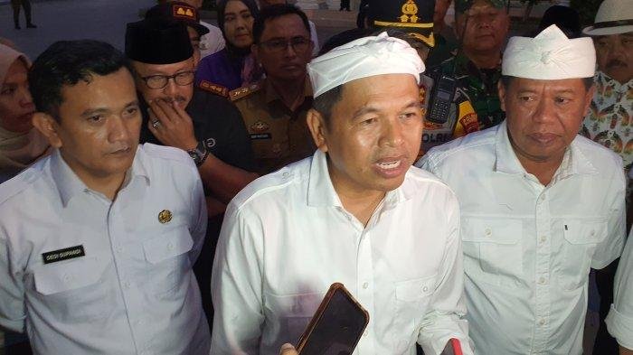 Dedi Mulyadi senin malam