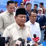 Presiden Prabowo Subianto didampingi Menteri ESDM Bahlil Lahadalia