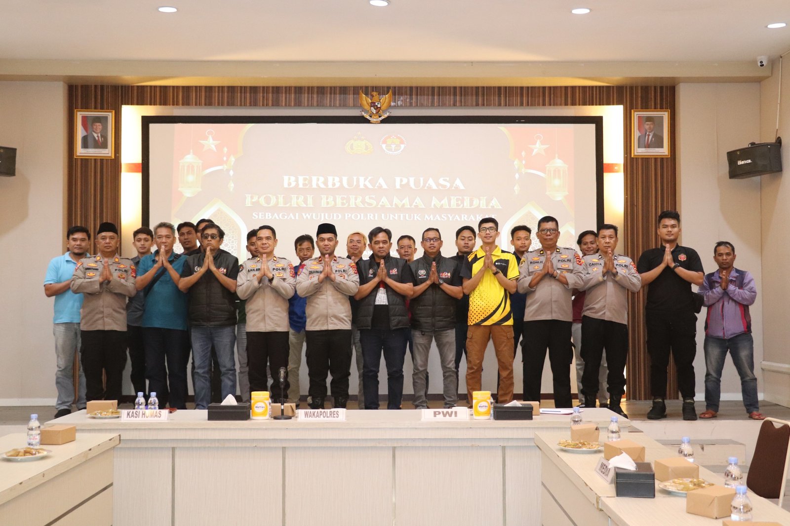 Buka Puasa Bersama Media, Kapolres Sukabumi: Wartawan Mitra Strategis Polisi 1 a517f622 a155 45c0 b182 b7afee9d1f81