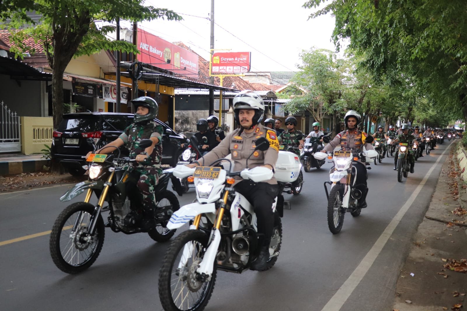 ecaeb4ca cd43 47d6 b7e9 f5d14f6c41c7