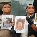 Satu Buronan Pembakar Mobil Polisi di Depok Menyerahkan Diri, Dua Lainnya Masih Diburu 4 dpo kasus pembakaran mobil polisi di depok kurniawandetikcom 1745297279731 169