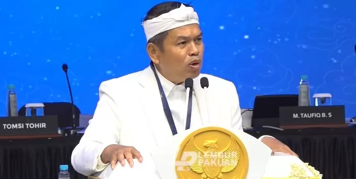 Biaya Operasional BJB Tembus Rp706 Miliar, Gubernur Jabar Minta Efisiensi: “Komunikasi Apa yang Rp261 Miliar?” 1 Gubernur Dedi Mulyadi efisiensi BJB 3484574441