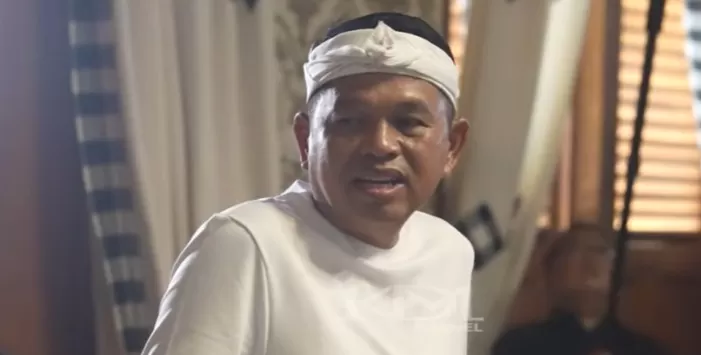 Gubernur Dedi Mulyadi Ungkap Jabar Peringkat Pertama Bank Emok, Warga Keluhkan Biaya Wisuda dan Study Tour 1 Gubernur Jawa Barat Bank Emok 1226284153