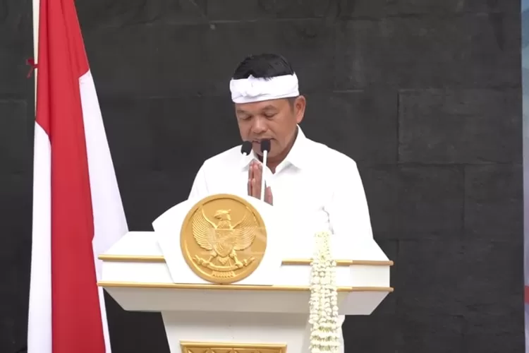 Gubernur Jabar Dedi Mulyadi Guncang Bank BJB: Restrukturisasi Direksi, Kurangi Pegawai, Tutup Cabang Tak Produktif 1 Gubernur Jawa Barat Dedi Mulyadi 820016517