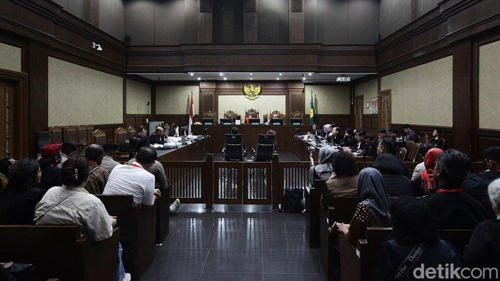 eks komisioner bawaslu agustiani advokat donny jadi saksi di sidang hasto 1745473750353 169