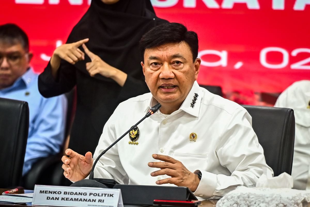 Pemerintah Bentuk Satgas Premanisme dan Ormas Meresahkan, Menko Polkam: Negara Tak Akan Ragu Bertindak Tegas 1 677644afeba5d