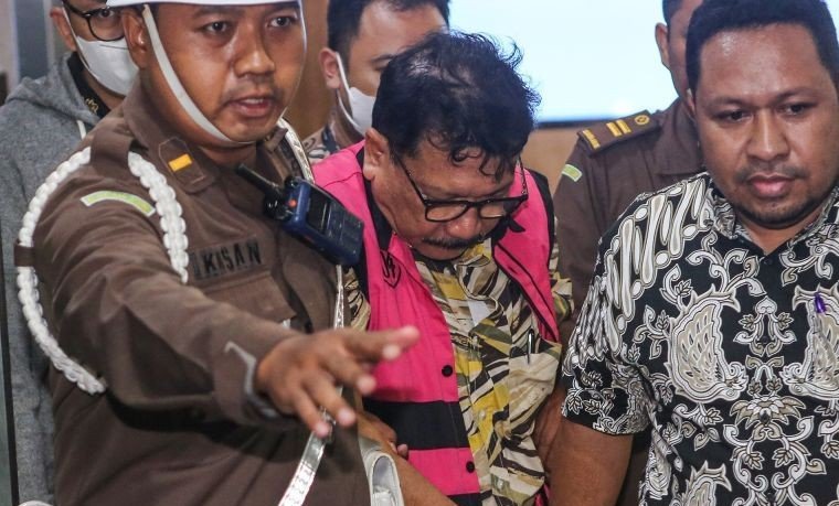 Diduga Ada Upaya Lindungi 'Raja Gula', Koalisi Desak KPK Ambil Alih Kasus Suap Sugar Group Company ke Zarof Ricar 1 Kejagung tangkap mantan pejabat MA 251024 Ada 2 501f68d9df