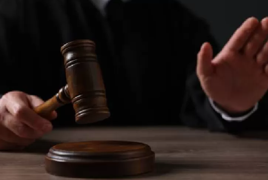 Sidang Kasus Fahrenheit: Jaksa Azam Akhmad Didakwa Rampok Rp11,7 Miliar, Rp500 Juta Mengalir ke Kajari Jakbar dan Pejabat Lain 1 Screenshot 2025 05 14 170755