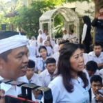 Menkomdigi Meutya Hafid Tinjau Program Pendidikan Karakter di Barak Militer Purwakarta Screenshot 2025 05 15 111317