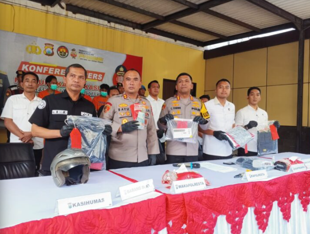 Tragis! Karyawati Tewas Dijambret di Sidoarjo, Empat Pelaku Ditangkap dalam Waktu Singkat 1 Screenshot 2025 05 15 112439