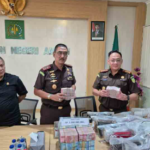 Jaksa Beberkan Hasil Sitaan Dugaan Korupsi PT Dok dan Perkapalan Waiame: Uang Miliaran, Barang Mewah, hingga Dua Mobil Screenshot 2025 05 20 083353
