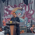Hari Nelayan Palabuhanratu ke-65 Meriah, Bupati Sukabumi Tegaskan Komitmen Jaga Adat dan Laut untuk Masa Depan yang Berkah Screenshot 2025 05 21 191040