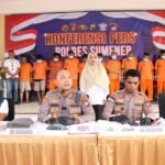 Kapolres Sumenep Pimpin Konferensi Pers, Ungkap 18 Kasus Tindak Pidana Selama Dua Bulan WhatsApp Image 2025 05 28 at 18.47.47 3e4c64f5