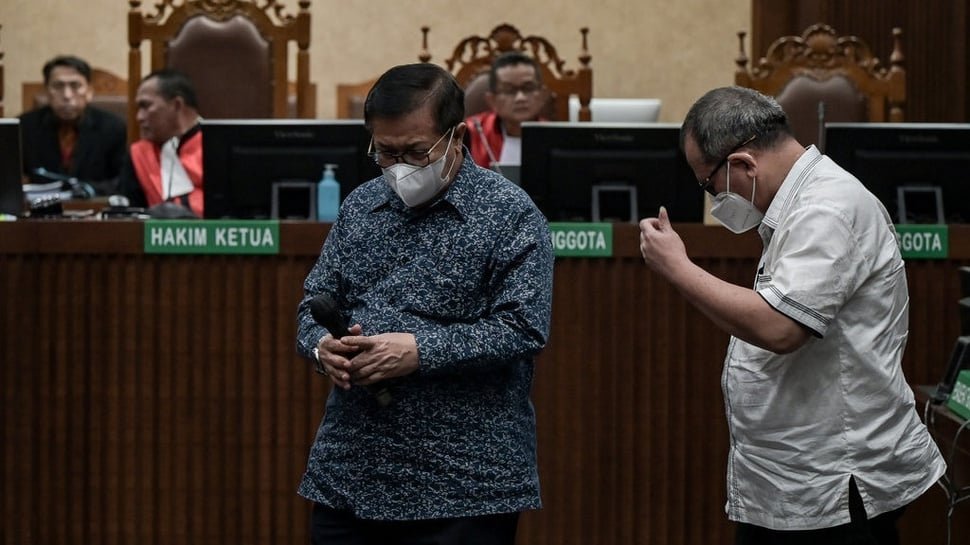 antarafoto sidang putusan hakim pn surabaya nonaktif 1746710149 ratio 16x9 1