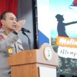 Kapolda Riau Instruksikan ‘Birukan’ Jalanan Malam Hari: Rotator Polisi Jadi Simbol Kehadiran dan Rasa Aman kapolda riau irjen herry heryawan melaksanakan kunjungan kerja ke polres rokan hilir 1746775218288 169