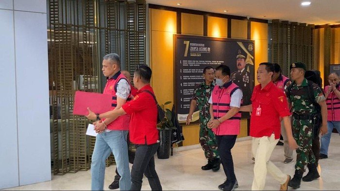 Kejati DKI Tetapkan 9 Tersangka dalam Kasus Proyek Fiktif Rp 431 Miliar di PT Telkom 1 kejaksaan tinggi dki menjerat 9 tersangka kasus dugaan korupsi proyek fiktif di pt telkom indonesia devidetikcom 1746615959823 169