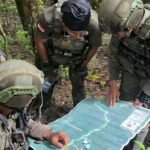 Brimob Sisir Zona Merah Hutan Moskona Secara Manual, Upaya Pencarian Iptu Tomi Marbun Terus Dilakukan Meski Dihantui Ancaman KKB tim sar brimob yang tergabung dalam operasi moskona pencarian mantan kasat reskrim polres teluk bintuni tomi marbun menyisir z 1746012963130 169