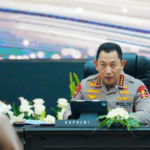 Seskab Teddy Bantah Isu Penggantian Kapolri: “Masih Aktif dan Dampingi Presiden” Screenshot 2025 06 05 090334