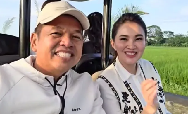 Momen Hangat Dua Gubernur: Dedi Mulyadi dan Sherly Tjoanda Keliling Lembur Pakuan, Warganet Heboh “Kita Jodohin Yuk!” 1 Screenshot 2025 06 09 191433