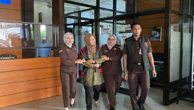 Kades Suprapti Ditangkap atas Dugaan Korupsi Kolam Renang Rp1 Miliar, Proyek Tak Masuk RPJMDesa 1 Screenshot 2025 06 12 070259