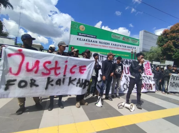 Eksekusi Tengah Malam Kakek Kahpi Mengejutkan Keluarga: Harapan Kini Bertumpu pada PK 1 Screenshot 2025 06 15 091814