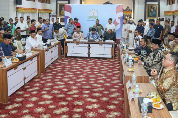 Gubernur dan Legislator Aceh Kompak: Empat Pulau Sengketa Harus Kembali ke Pangkuan Aceh 1 Screenshot 2025 06 16 102121