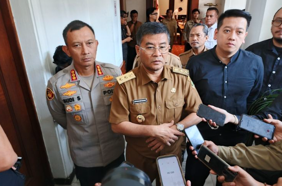 Wagub Jabar Sindir Sekda yang Jarang Hadir: “Kamana Wae Sekda?” 1 Screenshot 2025 06 20 085607