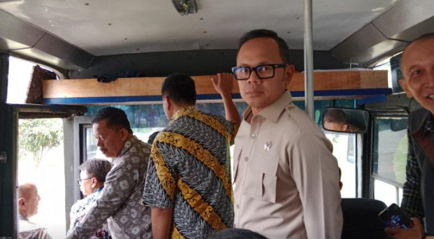 Respons Bima Arya Soal Kebijakan Gubernur Dedi Mulyadi yang Tetap Larang Rapat di Hotel: “Silakan, Asal Ekonomi Aman” 1 Screenshot 2025 06 21 091455