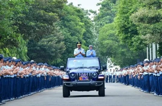 Marsdya TNI Tedi Rizalihadi Resmi Jabat Wakasau, Perjalanan Karier Jebolan AAU 1991 yang Penuh Dedikasi 2 Screenshot 2025 06 23 191334