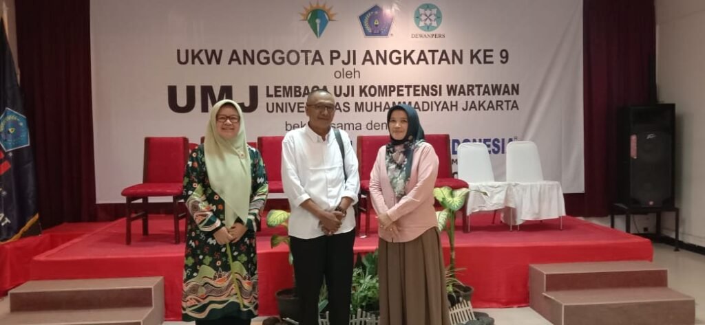 18 Jurnalis Lulus UKW di Indramayu, PJI Kompeten Saja Tidak Cukup, Harus Rendah Hati 2 WhatsApp Image 2025 06 02 at 00.15.02 1ff17b6b