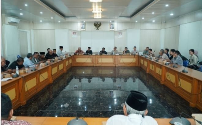 DPRD Kabupaten Sukabumi Tegaskan Dukungan Pemekaran Kabupaten Sukabumi Utara 3 WhatsApp Image 2025 06 10 at 17.38.00 76efb154