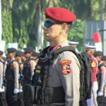 Disorot Langsung oleh Presiden Prabowo, Irjen Dadang Hartanto Sang Komandan Upacara Bhayangkara Bergelar Profesor Screenshot 2025 07 01 185612
