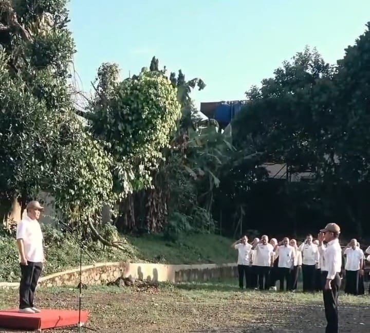 Apel Pagi RSUD R. Samsudin, SH Penguatan Disiplin dan Komitmen Pelayanan Publik 1 WhatsApp Image 2025 07 02 at 20.35.21 0773e680