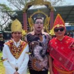 Kelurahan Situmekar Tampilkan Kekayaan Budaya Lokal di Karnaval HUT ke-43, Wakil Wali Kota Sukabumi Hadir Meriahkan Acara WhatsApp Image 2025 07 12 at 19.44.08 5b56a7b8